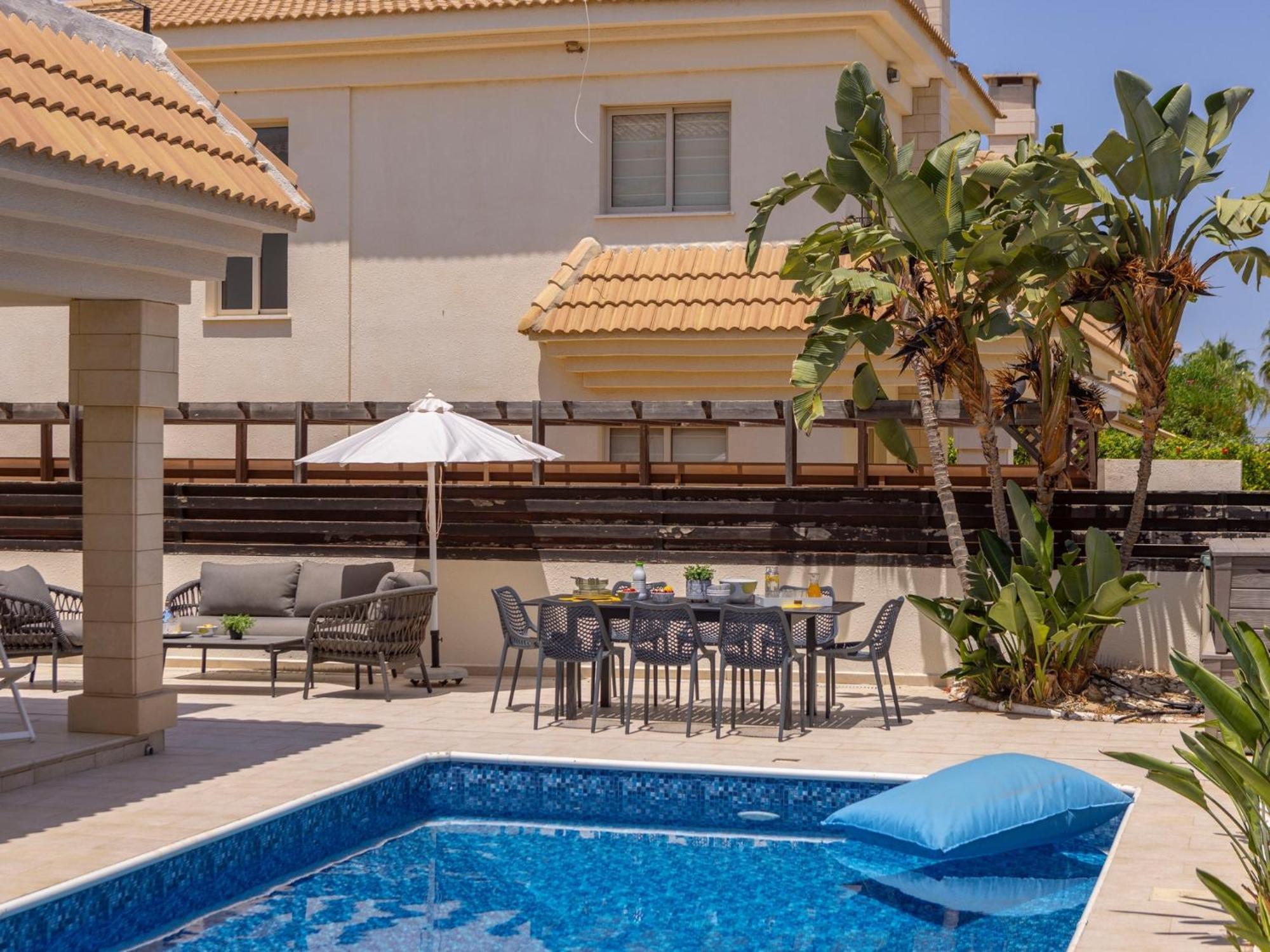 Villa Malama Paralimni Exterior photo