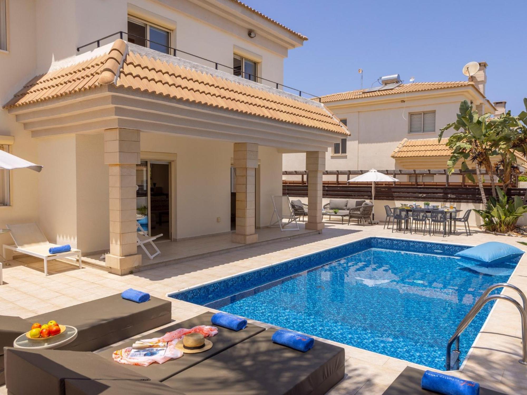 Villa Malama Paralimni Exterior photo