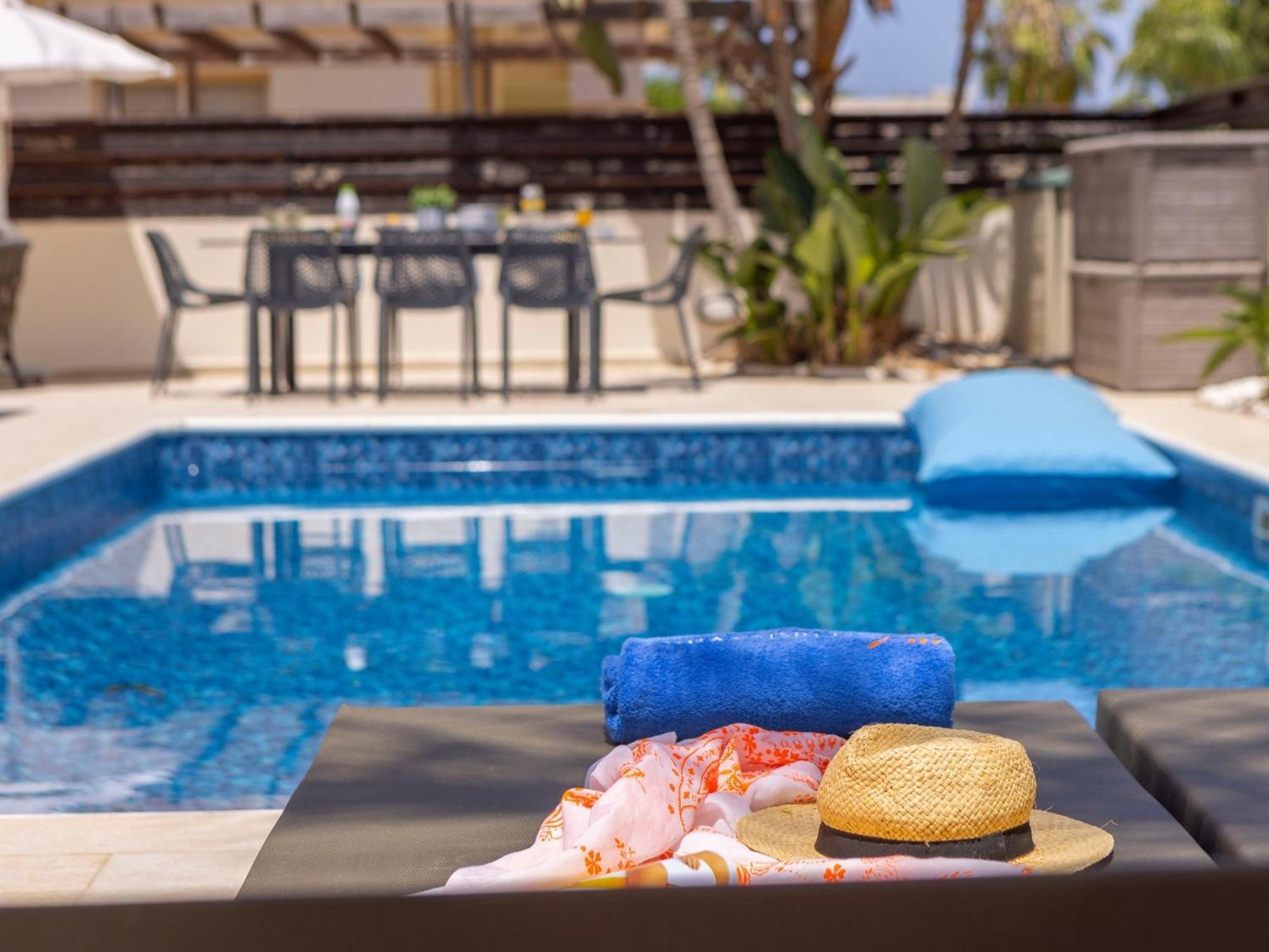 Villa Malama Paralimni Exterior photo