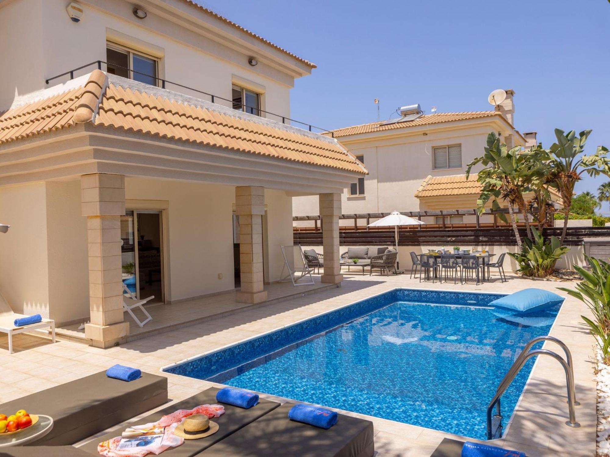 Villa Malama Paralimni Exterior photo